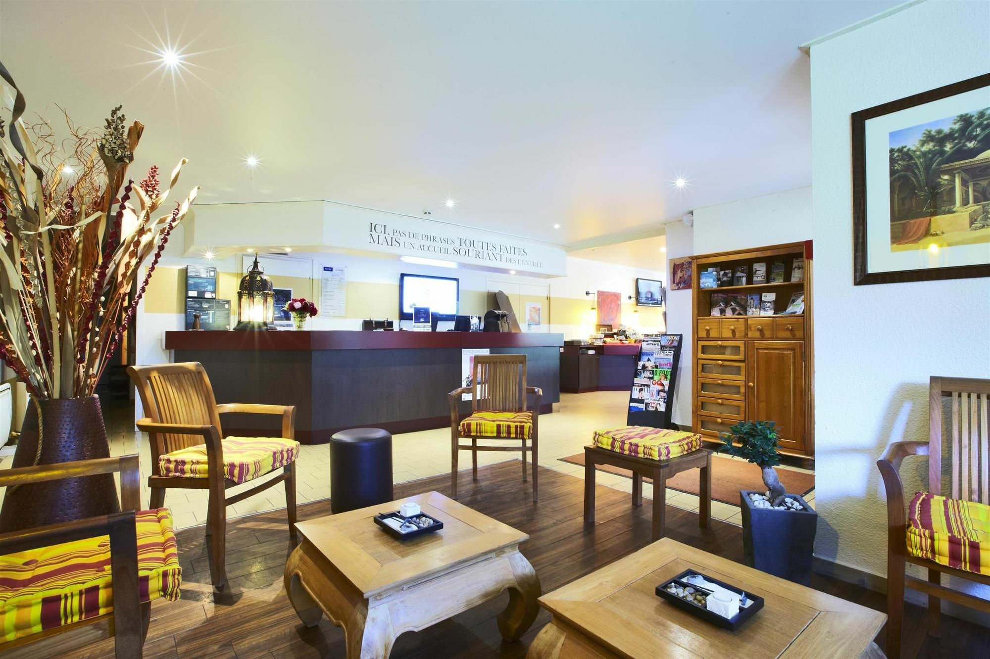 Kyriad Rouen Nord - Mont Saint Aignan Екстер'єр фото