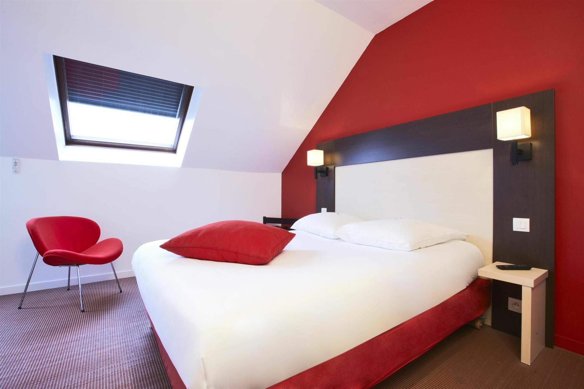 Kyriad Rouen Nord - Mont Saint Aignan Екстер'єр фото